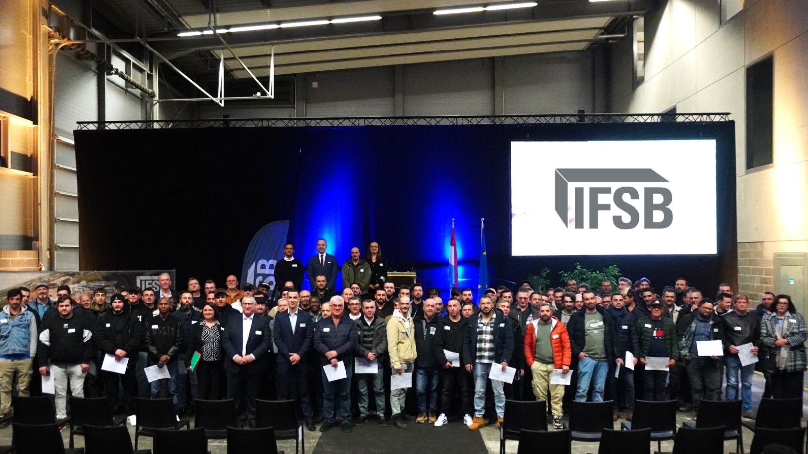 163 nouveaux diplômés renforcent le secteur de la construction au Luxembourg